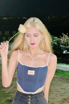 一个男人馋你身子表现